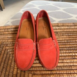 Women’s suede loafers! Size 8!
